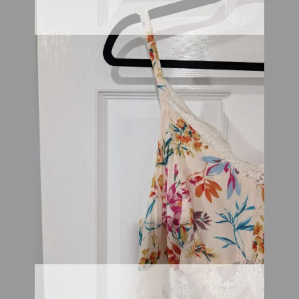 Torrid Carrie Floral Lace Inset Maxi Dress in Size 2 (18/20) - Picture 3 of 15